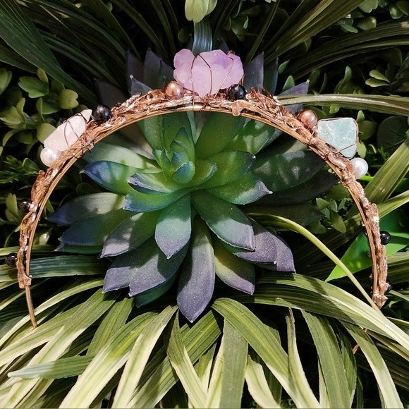 Handmade Crown Amethyst, Flourite & White Quartz Raw Crystals Gold Branches - Picture 9 of 10